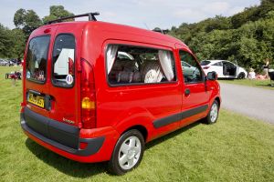 kangoo red 4.jpg